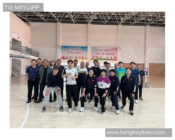 深圳篮球队在钻石联赛中的灵活性展现与战术创新分析 深圳篮球队在钻石联赛中的灵活性展现与战术创新分析